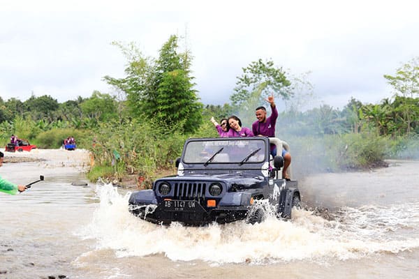 Paket Wisata Nglinggo Jeep Fun Offroad Paket Wisata Borobudur